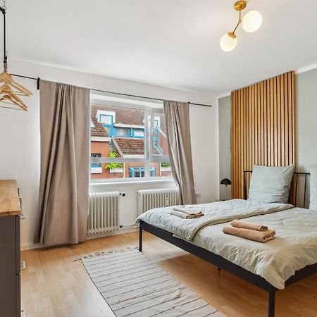 Zentrale Wohnung 3 Zimmer 24H Check In Kiel Esterno foto